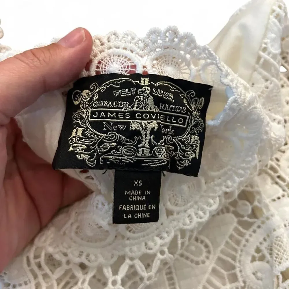 Anthropologie Women's White and Cream Blouse